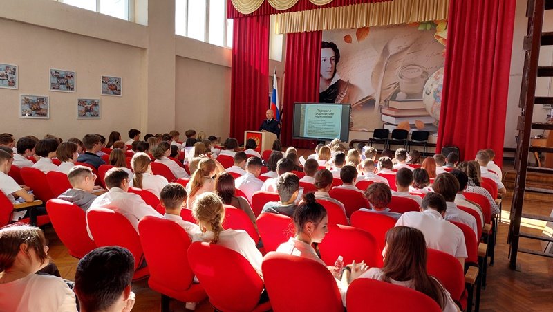 На Кубани полицейские и общественники проводят антинаркотические мероприятия «Набат»